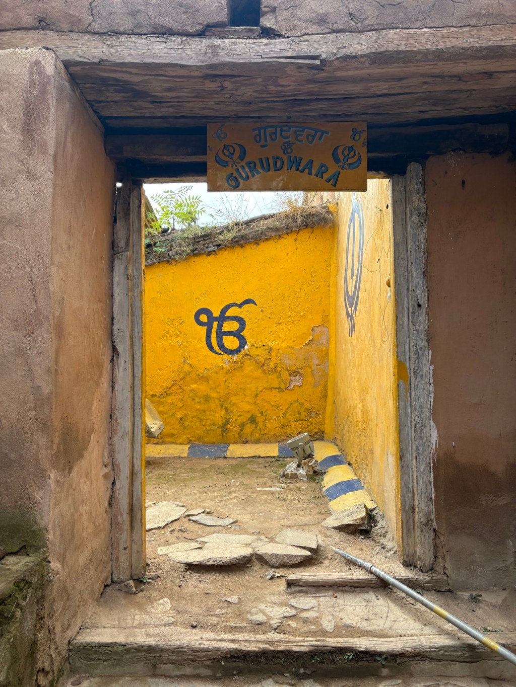 Hari Parbat: Three Faiths on One&nbsp;Hill